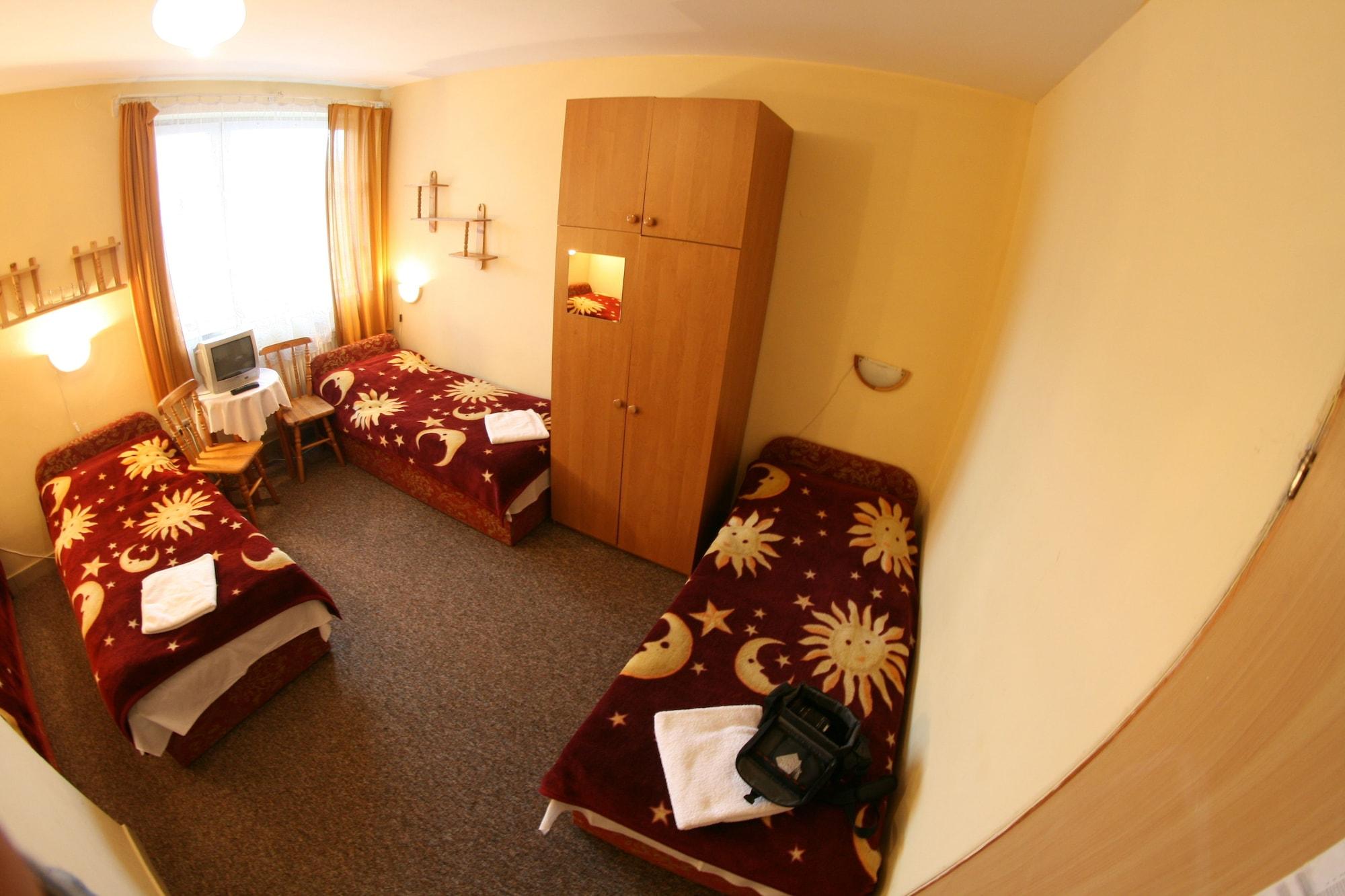 קרקוב Hotel Daisy Budget מראה חיצוני תמונה