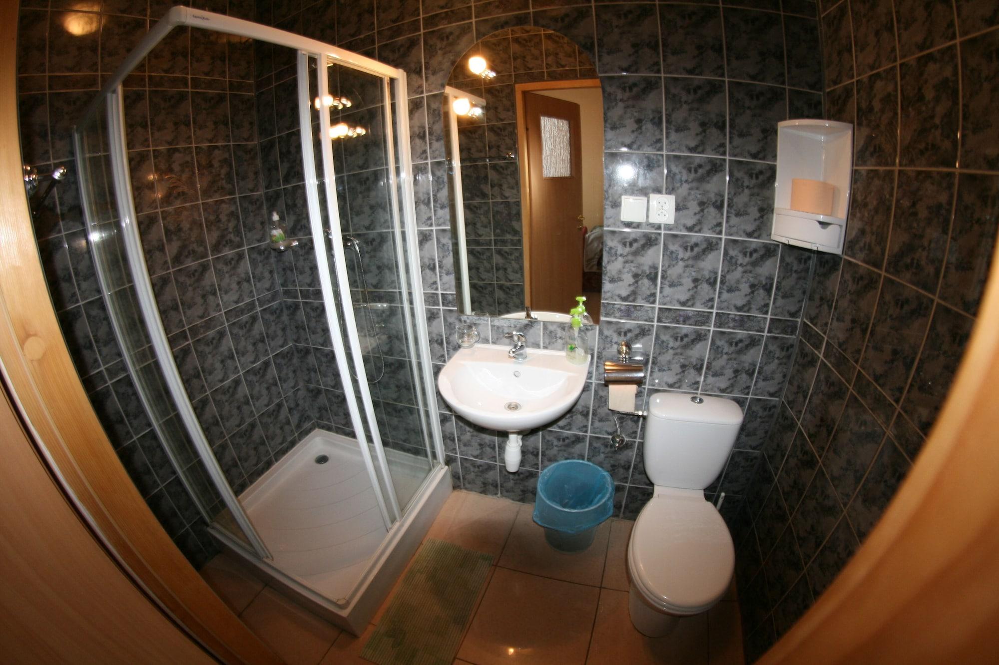 קרקוב Hotel Daisy Budget מראה חיצוני תמונה