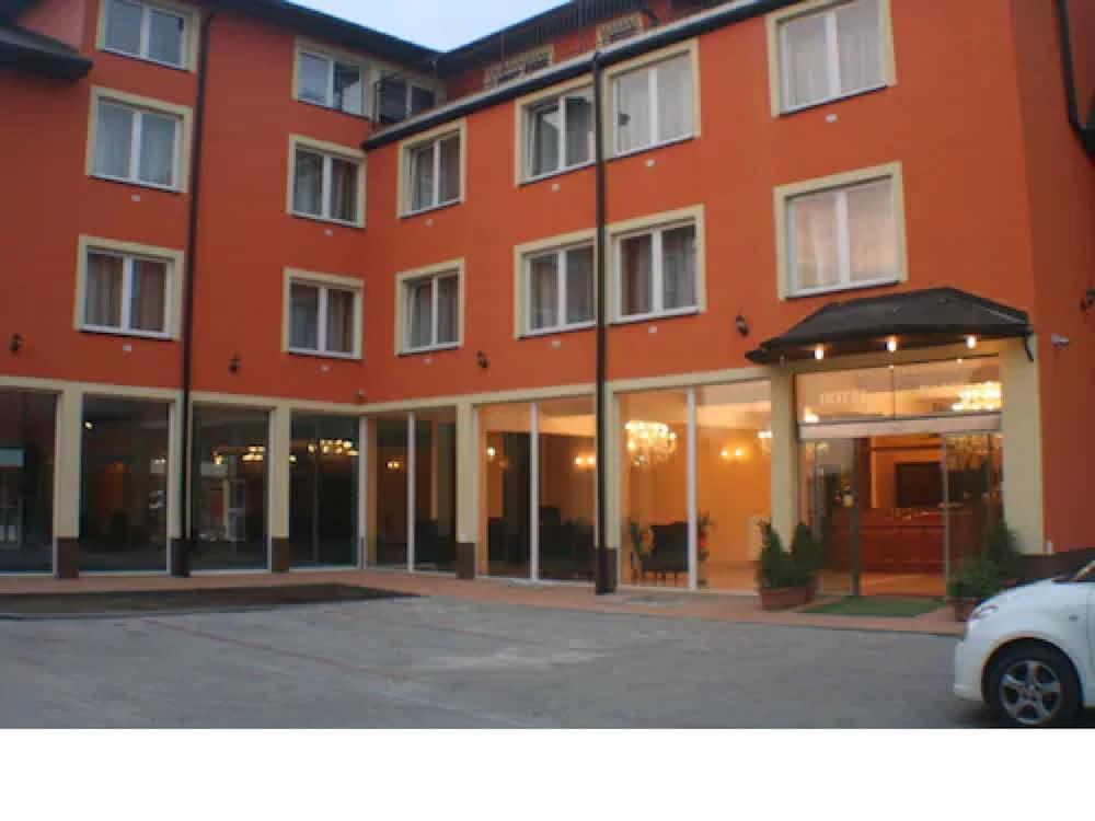 קרקוב Hotel Daisy Budget מראה חיצוני תמונה