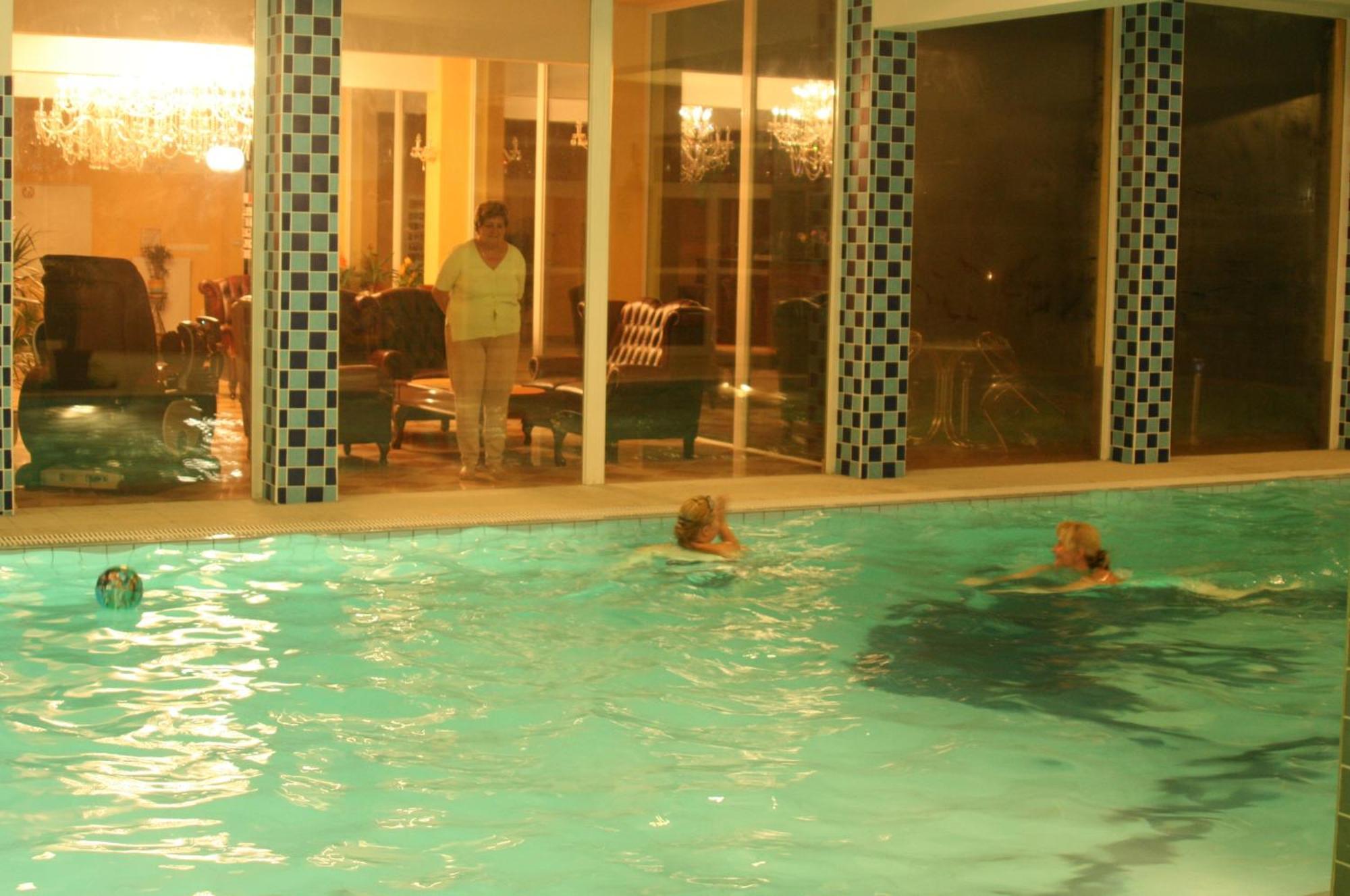 קרקוב Hotel Daisy Budget מראה חיצוני תמונה